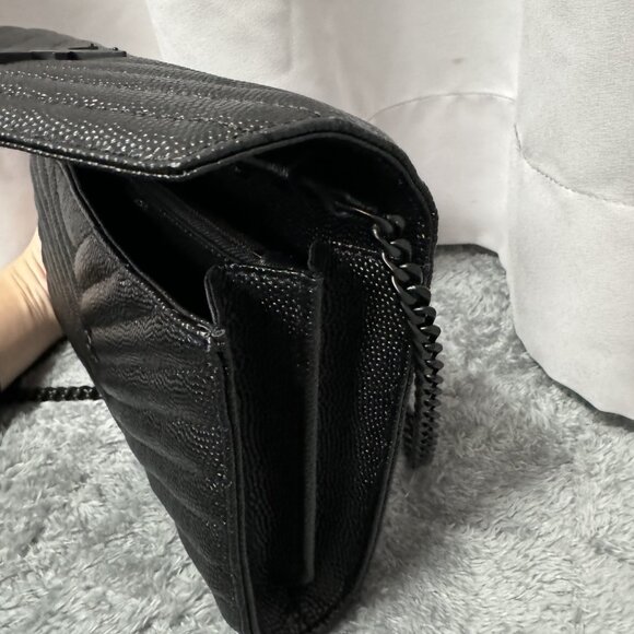Yves Saint Laurent   Black shoulder bag - Picture 3 of 8